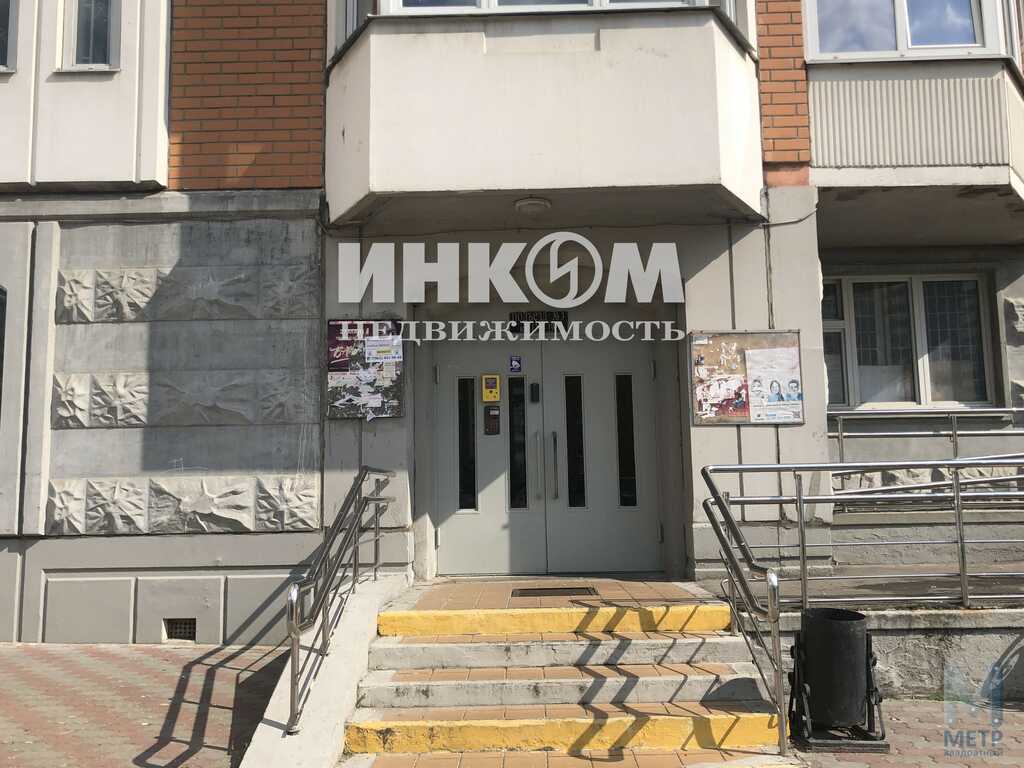 Купить двухкомнатную квартиру 64.20 м2, Защитников Москвы проспект 8, город  Москва, 13 800 000 руб., стоимость 214 953 руб.⁄кв.м., рядом метро:  Некрасовка, Лухмановская, Улица Дмитриевского, объявление 46336943