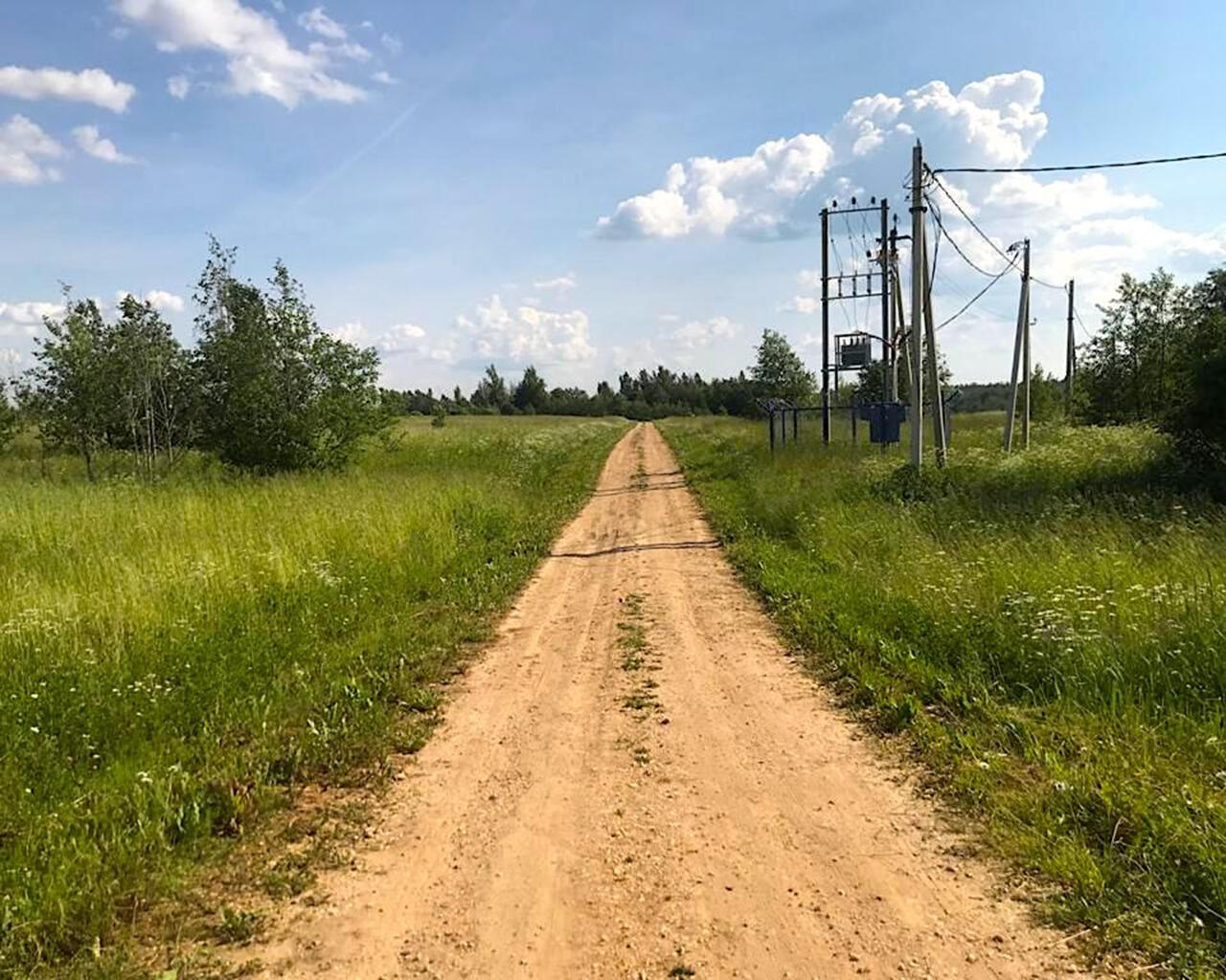 Другой поселок. Дачи на новой Риге. Пос красный новая Рига. Новорижское шоссе осень. Новая Рига Подмосковье.