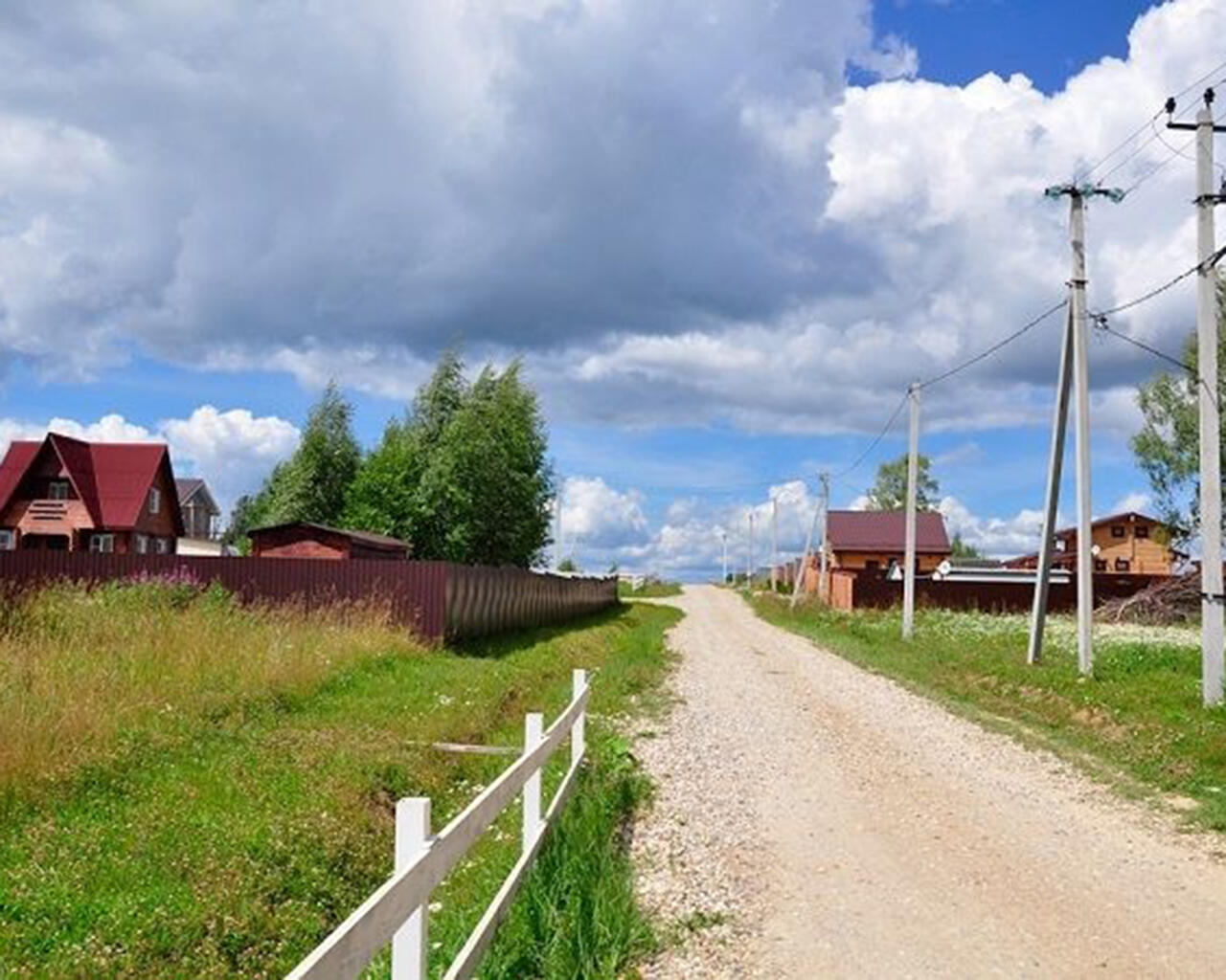 Поселок березовка. Березовка коттеджный поселок Ленинградская область. Деревня Рождествено Московская область Шаховской район. Деревня Березовка Ленинградская область Кировский район. Деревня Березовка Московская область.